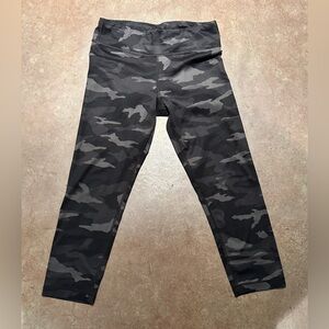 Athleta Girl Chit Chat Crop Legging, size XL 14